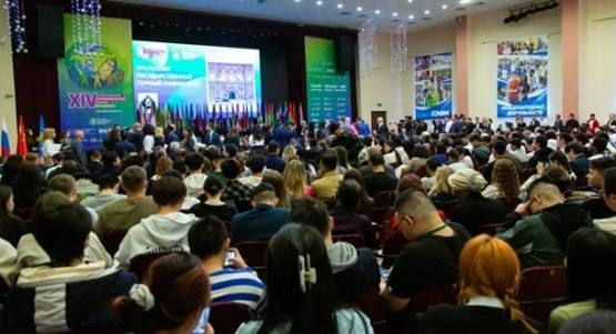 Очередной провал «изоляции»: в РФ проходит XIV Евразийский экономический форум молодежи